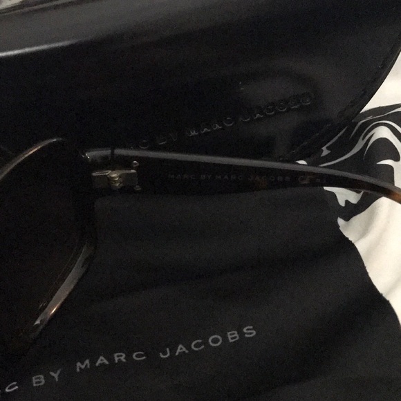Marc Jacobs sunglasses PRELOVED - Picture 6 of 7
